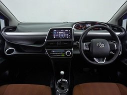 Toyota Sienta V 2016 Hitam 8