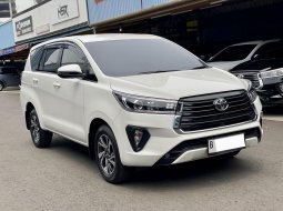 Toyota Kijang Innova V A/T Diesel 2022 Putih Like New 4