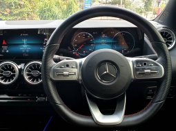 (KM 13rb) Mercedes-Benz GLA 200 (H247) AMG Line At 2021 Hitam 12