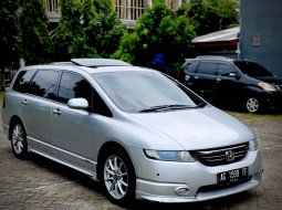 Honda Odyssey 2.4L NA 2004 Silver 1