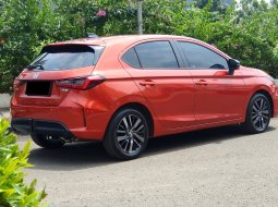 Dp15jt Km17rb Honda City Hatchback New  City RS Hatchback CVT 2022 orange matic cash kredit bisa 5