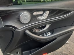 Mercedes-Benz E-Class E 300 SportStyle Avantgarde Line 2018 Putih 17