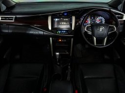 JUAL Toyota Innova 2.0 Venturer AT 2017 Hitam 8