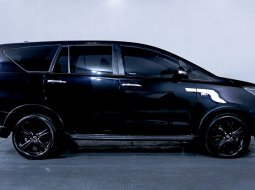 JUAL Toyota Innova 2.0 Venturer AT 2017 Hitam 5