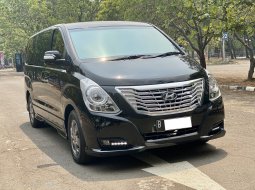 Hyundai H-1 Elegance bensin at 2017 Hitam 3