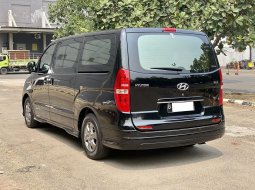 Hyundai H-1 Elegance bensin at 2017 Hitam 6