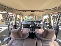 Toyota Kijang Innova 2.4V 2022 dp minim diesel 4