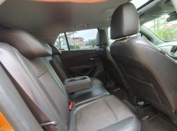 Chevrolet TRAX LTZ 2017 orange sunroof dp22jt service record tgn pertama dr baru cash kredit bisa 11