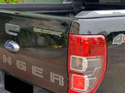 Ford Ranger WILDTRACK 4X4 2022 hitam km 19 perak cash kredit proses bisa dibantu 5
