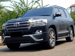 Low Km! Toyota Land Cruiser 200 VXR 4.5Diesel At 2017 