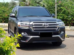 Toyota Land Cruiser VX-R 2017 hitam diesel km41rban pajak panjang cash kredit proses bisa dibantu 2
