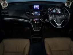 JUAL Honda CR-V 2.4 AT 2015 Putih 9