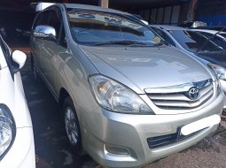 Toyota Kijang Innova G A/T Diesel Silver