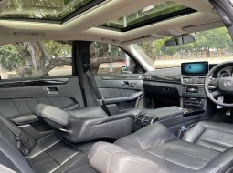 Mercedes-Benz E-Class E 300 2011 Hitam promo termurah akhir tahun 8
