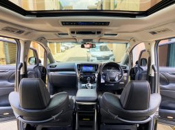 Toyota Vellfire G Limited 2017 dp minim bs tt om 5