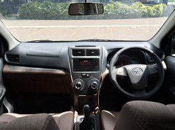 Toyota Avanza 1.3E MT Manual 2018 Kuning 4