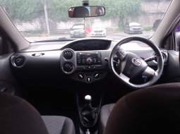 Promo Toyota Etios Valco murah 7