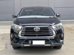 Toyota Kijang Innova V A/T Diesel 2021 Hitam 2