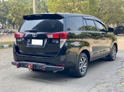 Toyota Kijang Innova V A/T Diesel 2021 Hitam 6