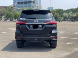 Toyota Fortuner TRD 2021 Hitam PROMO TERMURAH DIAKHIR TAHUN 4