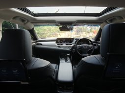 Lexus ES 300h Ultra Luxury 2020 hitam dp 57 jt cash kredit proses bisa dibantu 11