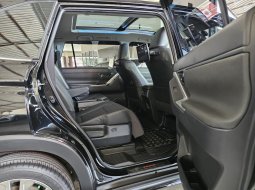 Toyota Innova Q TSS Modellista Hybrid 2.0 AT ( Matic ) 2022 Hitam Km 8rban Good Condition Siap Pakai 9