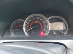 Toyota Avanza 1.3 MT 2017 Hitam 2