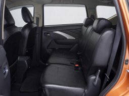 Mitsubishi Xpander Cross NewPremium Package CVT Orange 7
