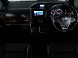 Toyota Voxy 2.0 A/T 2019  - Beli Mobil Bekas Berkualitas 4