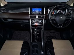 JUAL Mitsubishi Xpander Cross Premium Package AT 2019 Putih 8