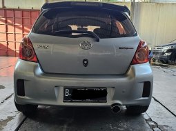 Toyota Yaris J AT ( Matic ) 2012 Medium Silver Km 174rban Plat Bekasi 4