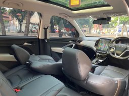 Wuling Almaz RS Pro 7-Seater 12