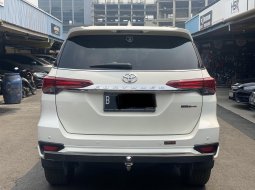 Toyota Fortuner 2.4 TRD AT 2019 Putih 4