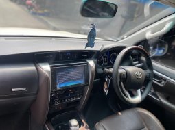 Toyota Fortuner 2.4 TRD AT 2019 Putih 8