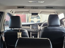 Toyota Innova 2.0 G A/T ( Matic ) 2017 Hitam Km 77rban Mulus Siap Pakai 11