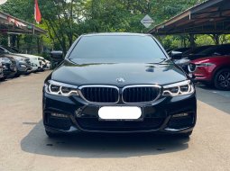 BMW 5 Series 530i 1