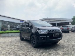 Mitsubishi Delica D5 2014 Hitam 1