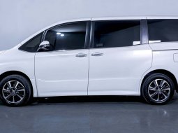 Toyota Voxy 2.0 A/T 2019  - Promo DP & Angsuran Murah 3