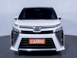 Toyota Voxy 2.0 A/T 2019 Putih