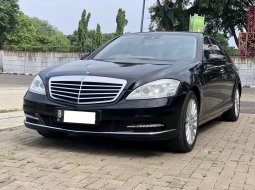 Mercedes-Benz S-Class S 300 L 2011 Hitam