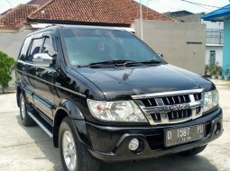 Isuzu Panther GRAND TOURING 2011 lengkap