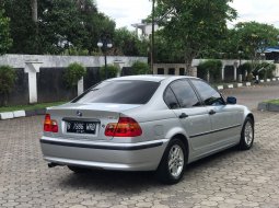BMW 318i 2002 Istimewa 2