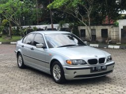 BMW 318i 2002 Istimewa 4