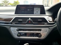 BMW 7 Series 740Li 2018 hitam 10rban mls cash kredit proses bisa dibantu 11