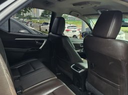 Toyota Fortuner 2.4 VRZ AT Tahun 2017 Kondisi Mulus Terawat Istimewa 6