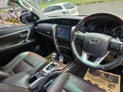 Toyota Fortuner 2.4 VRZ AT Tahun 2017 Kondisi Mulus Terawat Istimewa 5