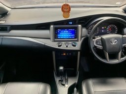 Toyota Kijang Innova 2.0 NA 2020 Silver 8