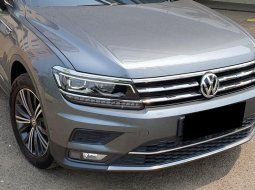 Volkswagen Tiguan Allspace 1.4 TSI At 2020 Abu metalik 4