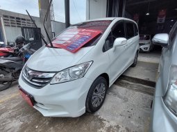 Honda Freed SD 2013 4