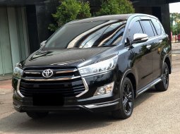 Toyota Venturer 2.4 A/T DSL 2017 diesel hitam km58ribuan  pajak panjang cash kredit proses bisa 2
